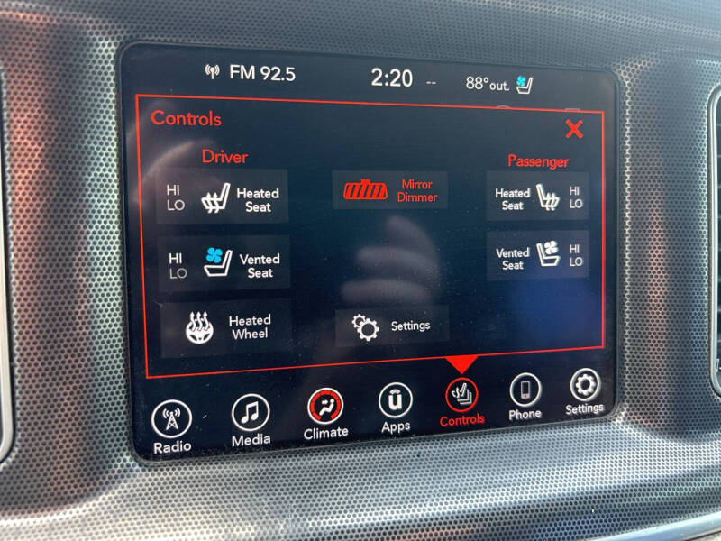 2017 Dodge Charger SXT