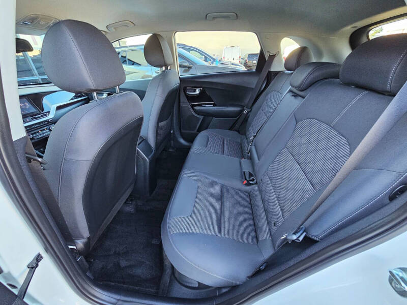 2022 Kia Niro Plug-In Hybrid LXS