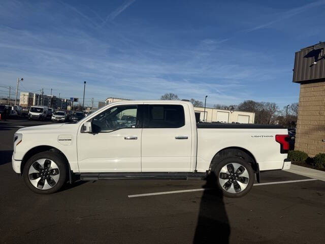 2022 Ford F-150 Lightning Platinum