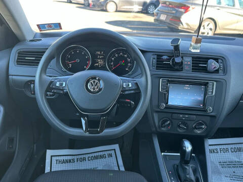 2016 Volkswagen Jetta