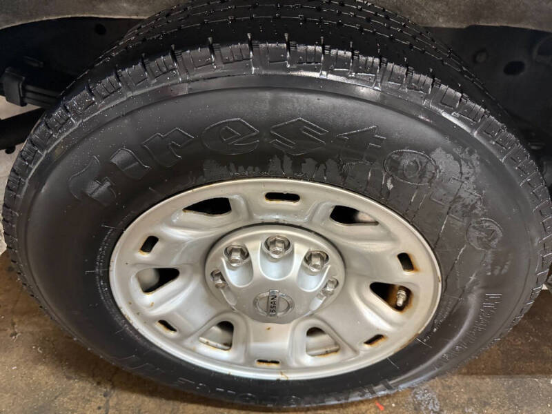 2013 Nissan NV 2500 HD S