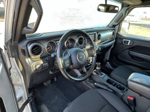 2022 Jeep Gladiator Sport