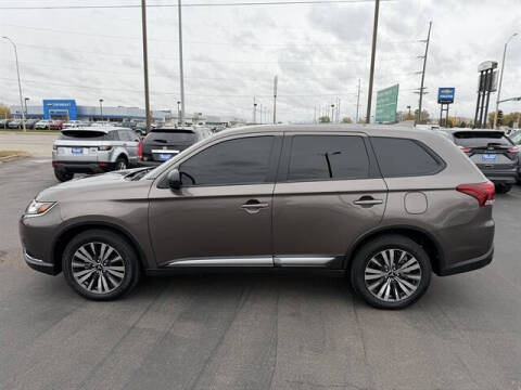 2020 Mitsubishi Outlander ES