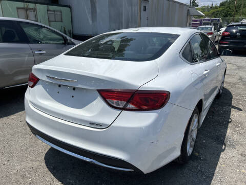 2015 Chrysler 200 Limited