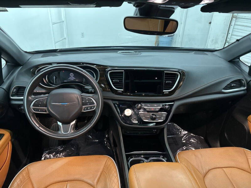 2021 Chrysler Pacifica Hybrid Pinnacle
