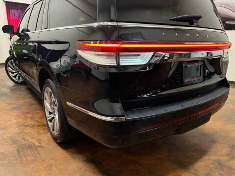 2022 Lincoln Navigator L Reserve