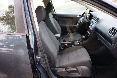 2010 Volkswagen Jetta SportWagen S PZEV