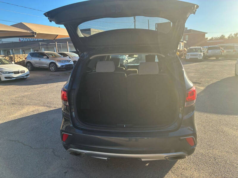 2017 Hyundai Santa Fe SE