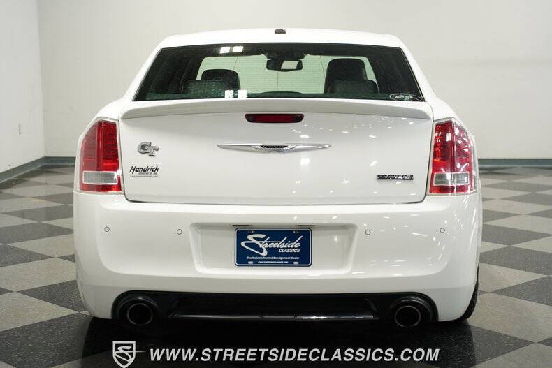 2012 Chrysler 300 SRT8