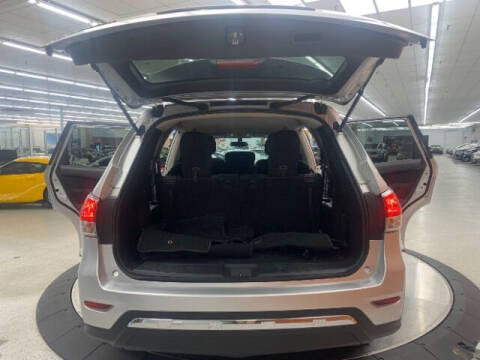 2016 Nissan Pathfinder SL