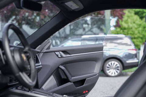 2021 Porsche 911 Carrera