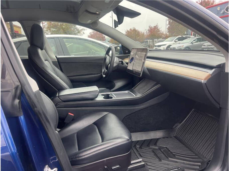2022 Tesla Model Y Long Range