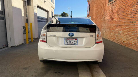 2010 Toyota Prius I