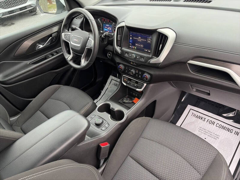 2022 GMC Terrain SLE