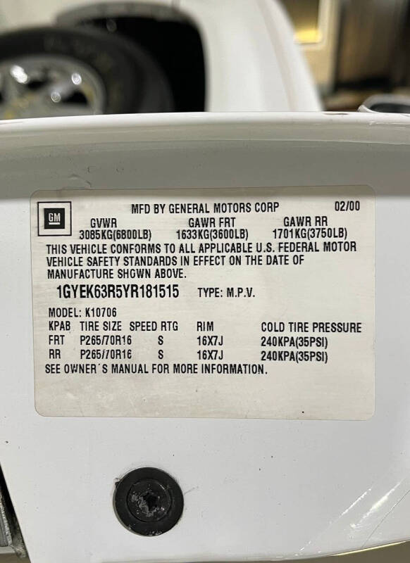 2000 Cadillac Escalade