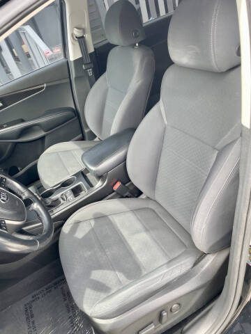 2019 Kia Sorento S V6