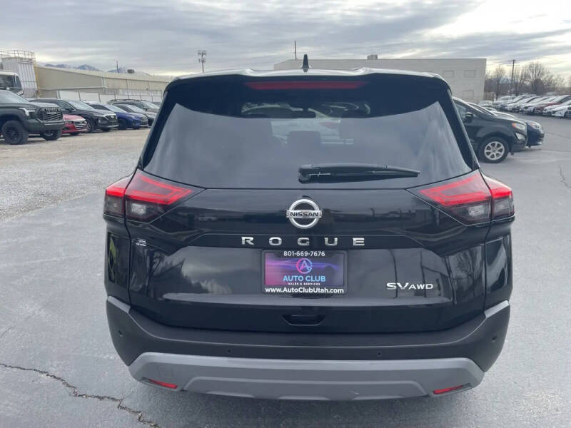 2021 Nissan Rogue SV