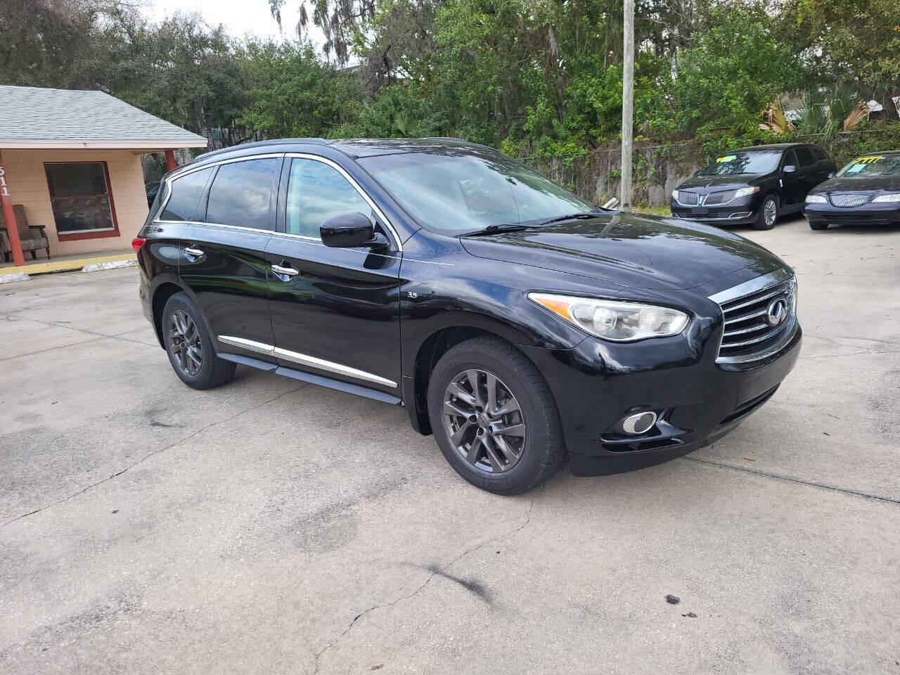 2014 INFINITI QX60 for sale at FAMILY AUTO BROKERS in Longwood, FL