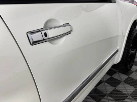 2013 Nissan Armada Platinum