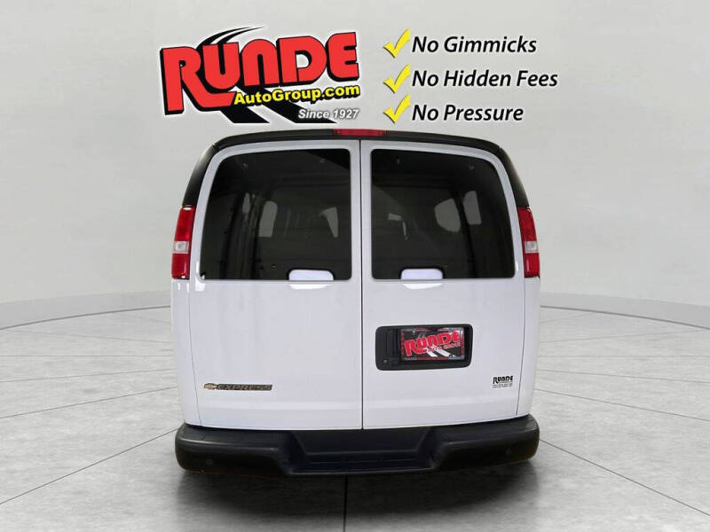 2023 Chevrolet Express LS 3500