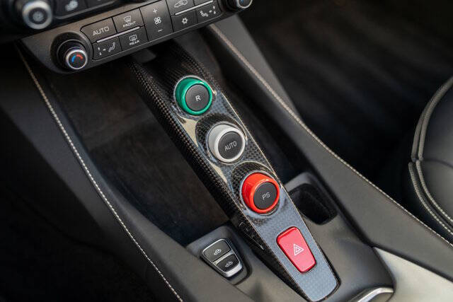 2020 Ferrari Portofino 37