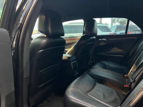 2012 Chrysler 300 Limited