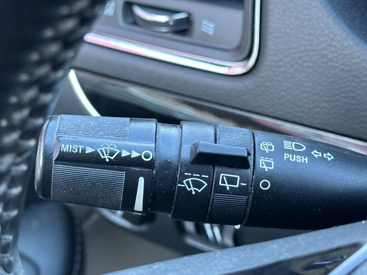 ChryslerTown and Country37