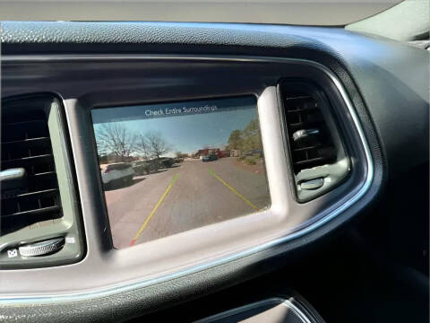 2015 Dodge Challenger SXT