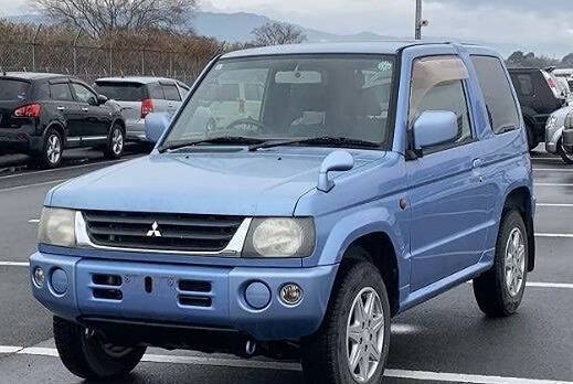 2000 Mitsubishi Pajero Mini