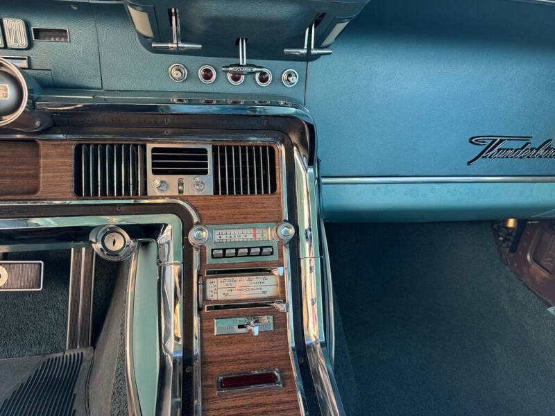 1965 Ford Thunderbird