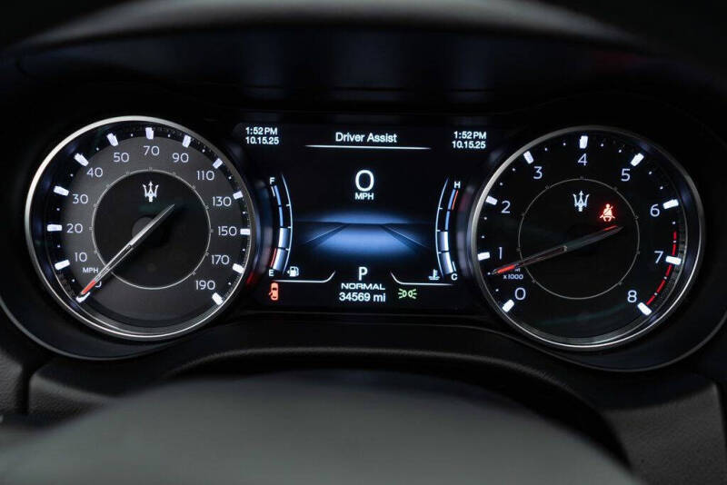 2022 Maserati Ghibli Modena Q4