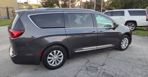 2019 Chrysler Pacifica Touring L