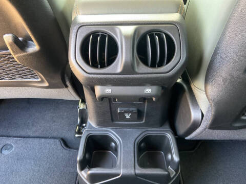 2025 Jeep Gladiator Mojave X