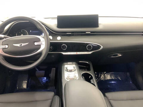 2025 Genesis GV70 2.5T Standard