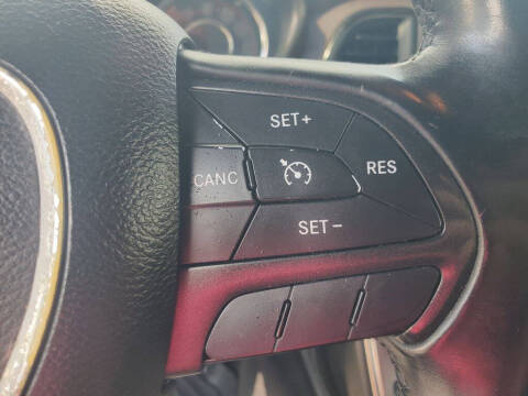 2015 Dodge Challenger SXT