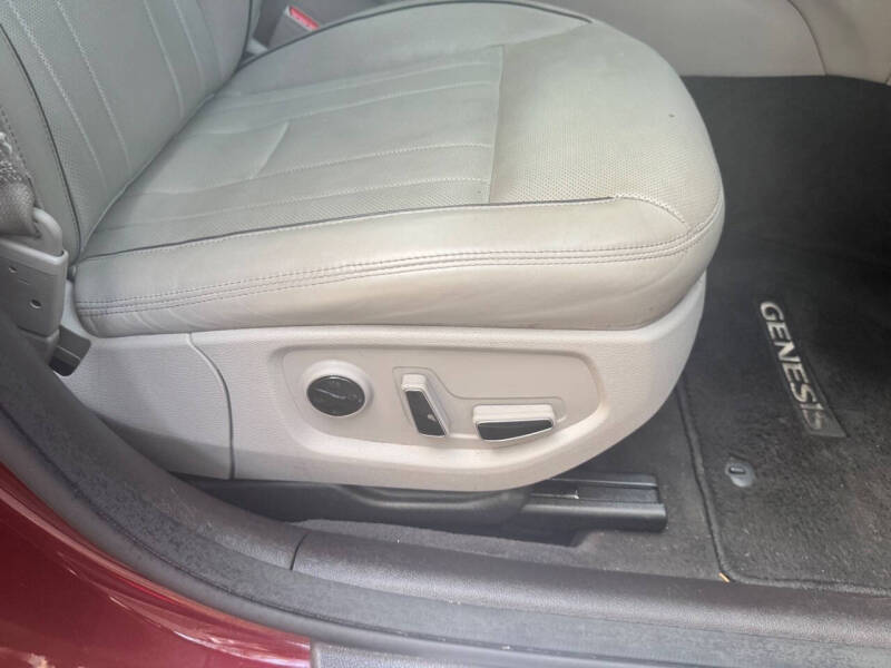 2015 Hyundai Genesis 5.0L