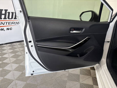 2025 Toyota Corolla Hatchback XSE
