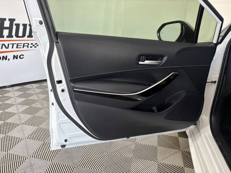 2025 Toyota Corolla Hatchback XSE