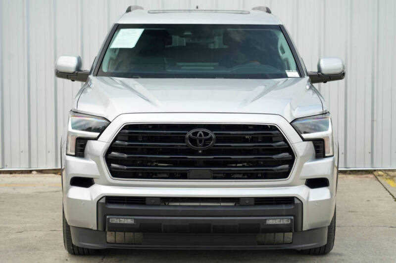 2023 Toyota Sequoia SR5
