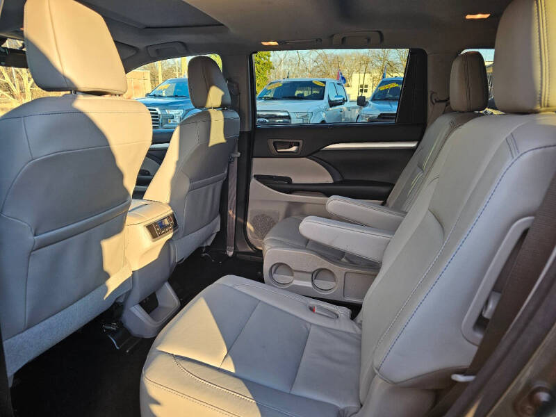 2017 Toyota Highlander XLE