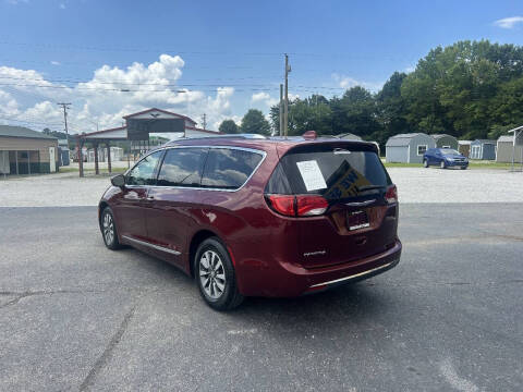 2020 Chrysler Pacifica Touring L Plus