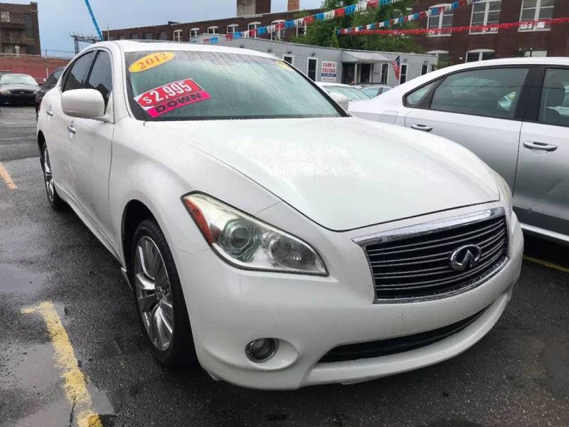 2012 Infiniti M37