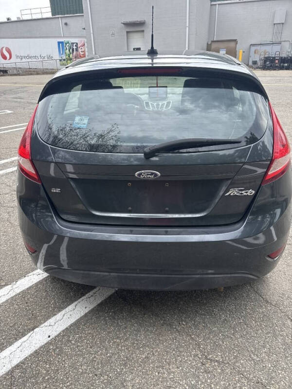 2011 Ford Fiesta SE
