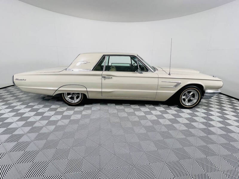 1965 Ford Thunderbird