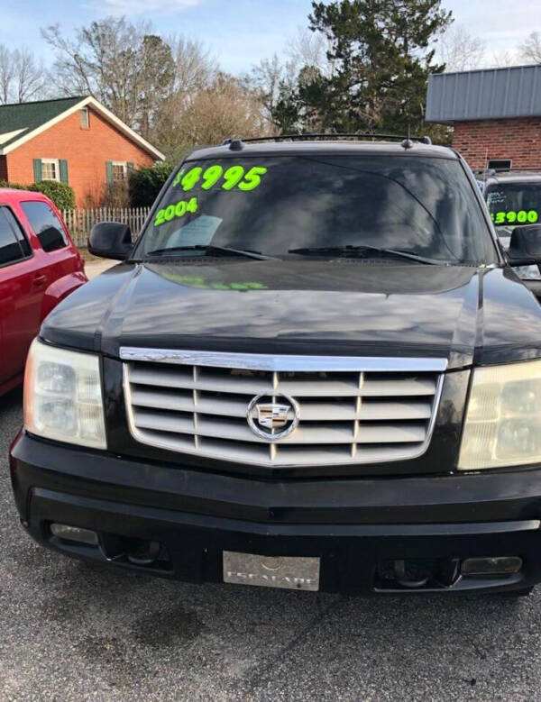 2004 Cadillac Escalade for sale at Monroe Auto Sales Inc in Wilmington NC