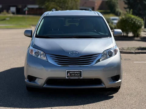 2017 Toyota Sienna LE 8-Passenger