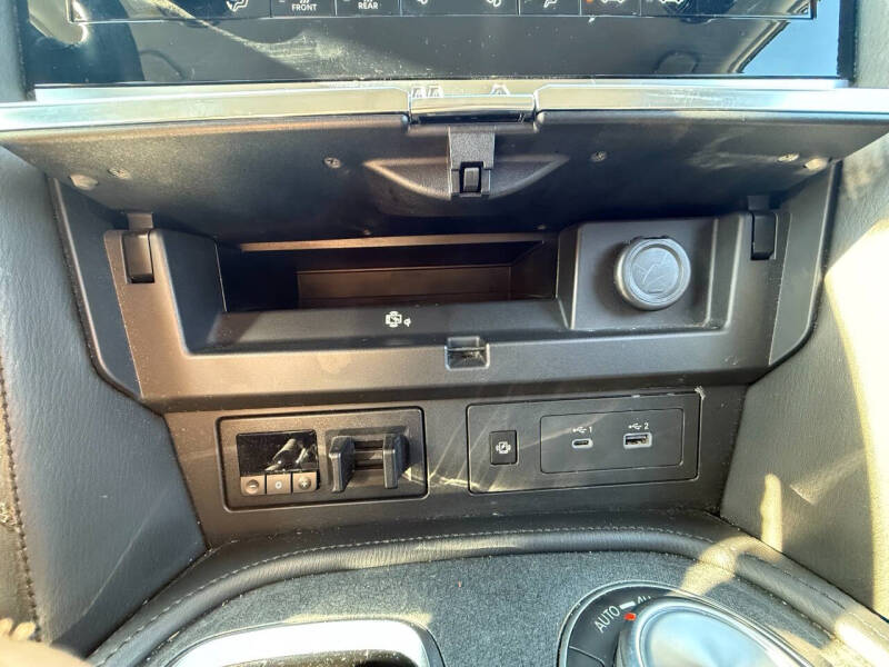 2023 Nissan Armada SV