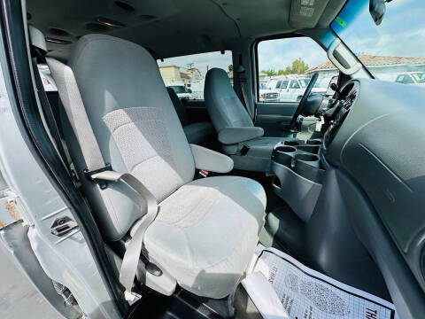 2006 Ford E-Series E-150 XLT