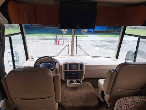 2008 Winnebago Sunova 35J