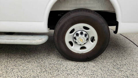 2025 Chevrolet Express 2500